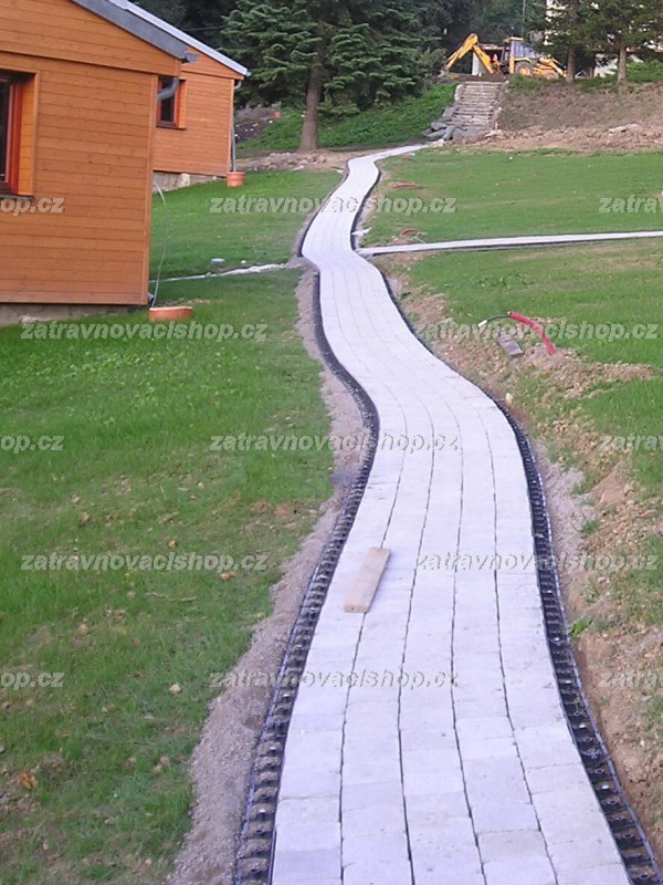 Plastový hřeb PN 250