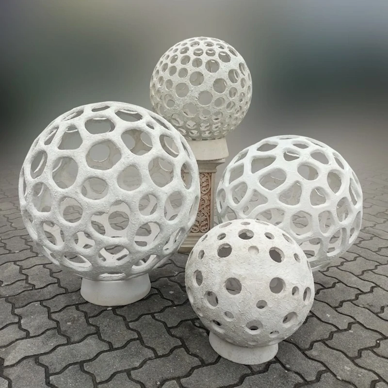 Betonová koule D138 zahradní dekorace 62cm 