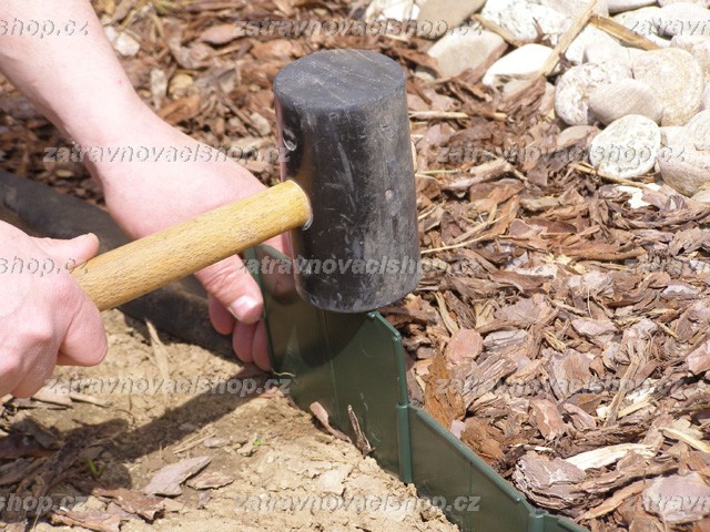 Gardenlinea – Oddělovač trávy - Černý