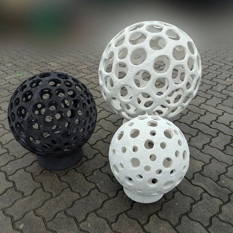 Betonová koule D138 zahradní dekorace 62cm 